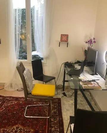 Simple Flat At Monaco Border Beausoleil